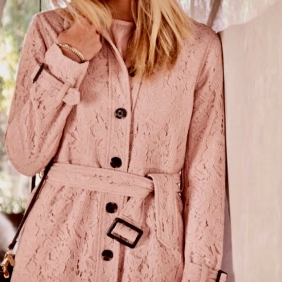 Gorgeous Cupcakes and Cashmere Fall/Spring lace coat. Blush color. Size Small - Picture 2 of 11